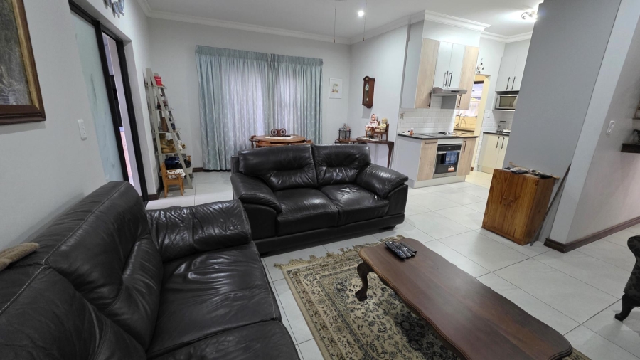 3 Bedroom Property for Sale in Melodie North West
